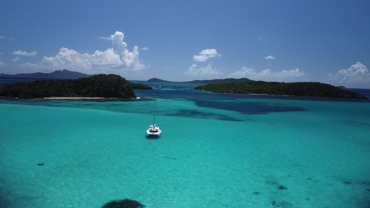 DroneStill-Grenadines-1280px